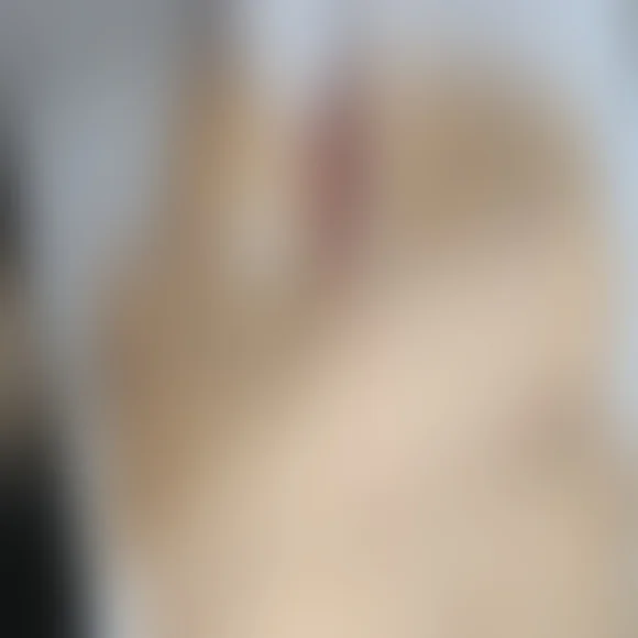 Elegant vintage cream collarless blazer jacket with unique button closure - Picture 3 of 6